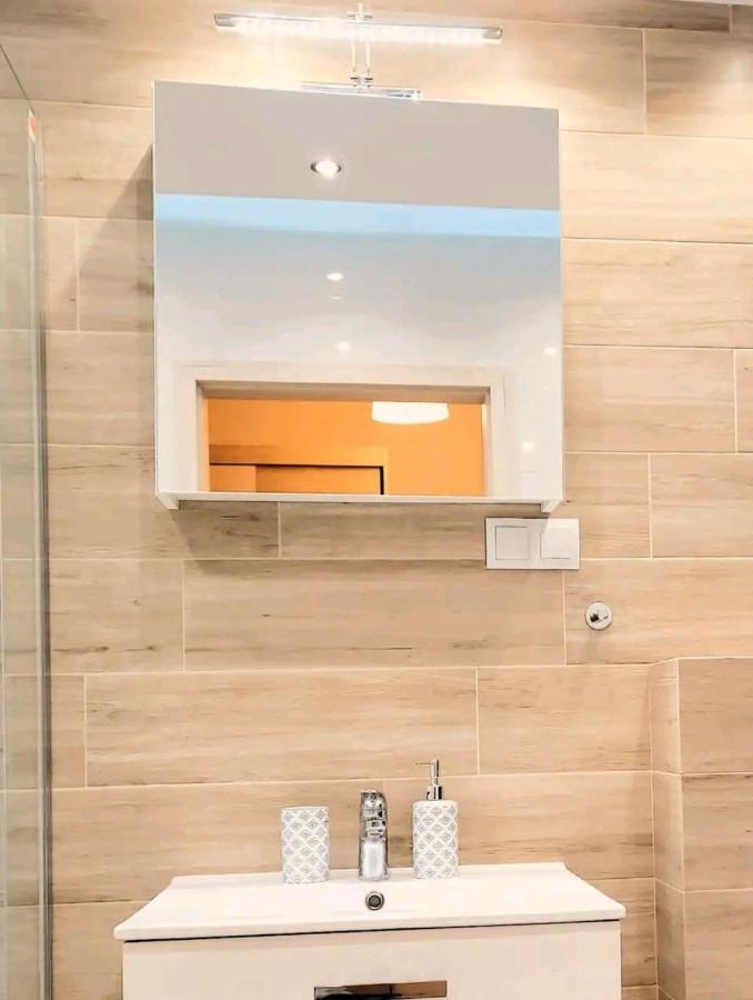 Cracow Novum Apartment Downtown 4 Persons คราคูฟ ภายนอก รูปภาพ