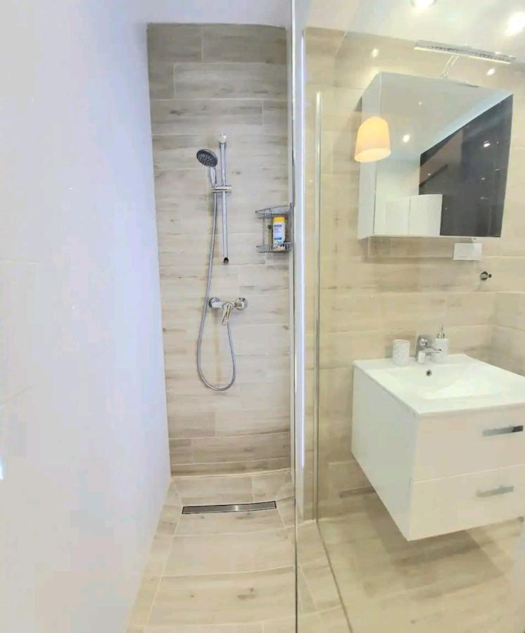 Cracow Novum Apartment Downtown 4 Persons คราคูฟ ภายนอก รูปภาพ
