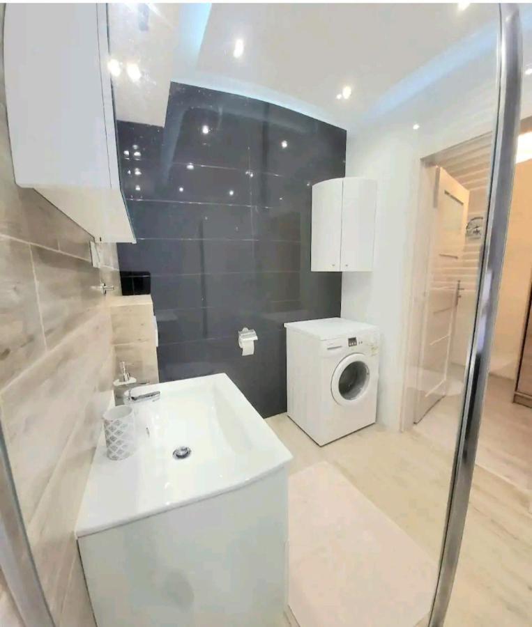 Cracow Novum Apartment Downtown 4 Persons คราคูฟ ภายนอก รูปภาพ